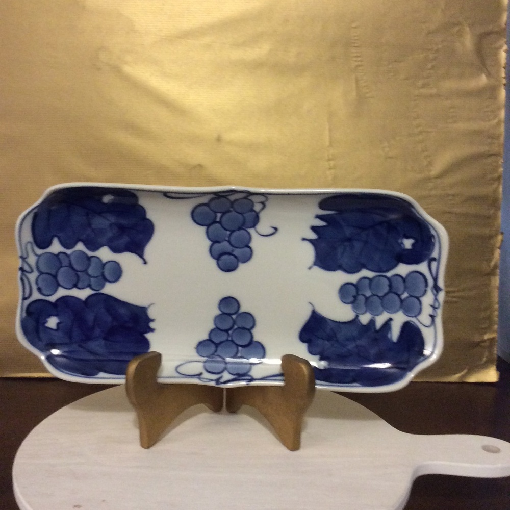 Blue & white ceramic platter, tray, trinket dish, cracker plate